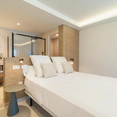 Playa Victoria - By Grupo Tribu 4*