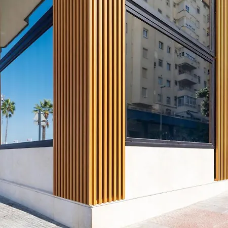 Playa Victoria - By Grupo Tribu 4*