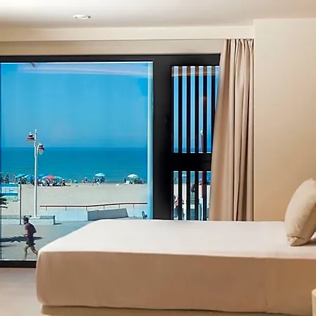 Aparthotel Playa Victoria - By Grupo Tribu