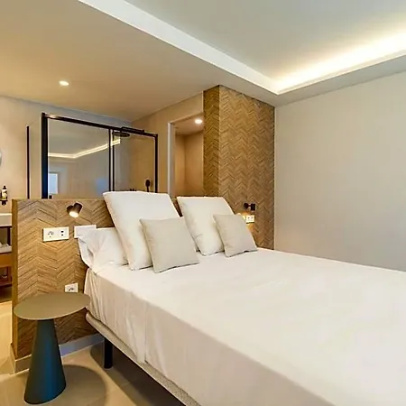 Playa Victoria - By Grupo Tribu Aparthotel 4*