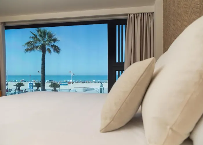 Playa Victoria - By Grupo Tribu 4*