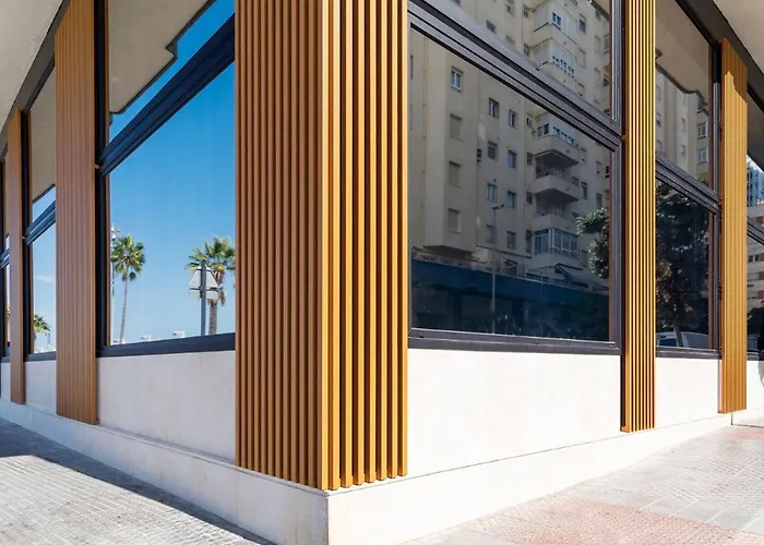 Playa Victoria - By Grupo Tribu 4*